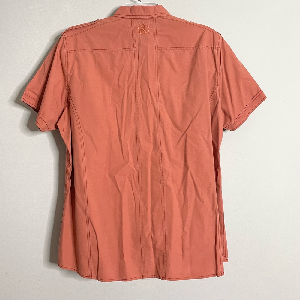 ROCK & REPUBLIC Short Sleeve Cotton Button Down Shirt - Picture 2 of 6